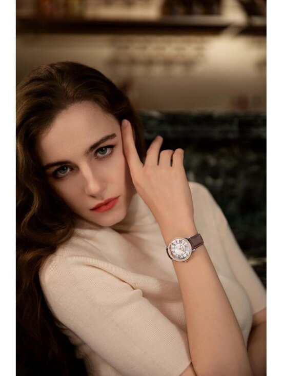 Women\'s Brown Dainty Watch Mother of Pearl Dial Leather Strap Quartz Wrist Watch main image 4